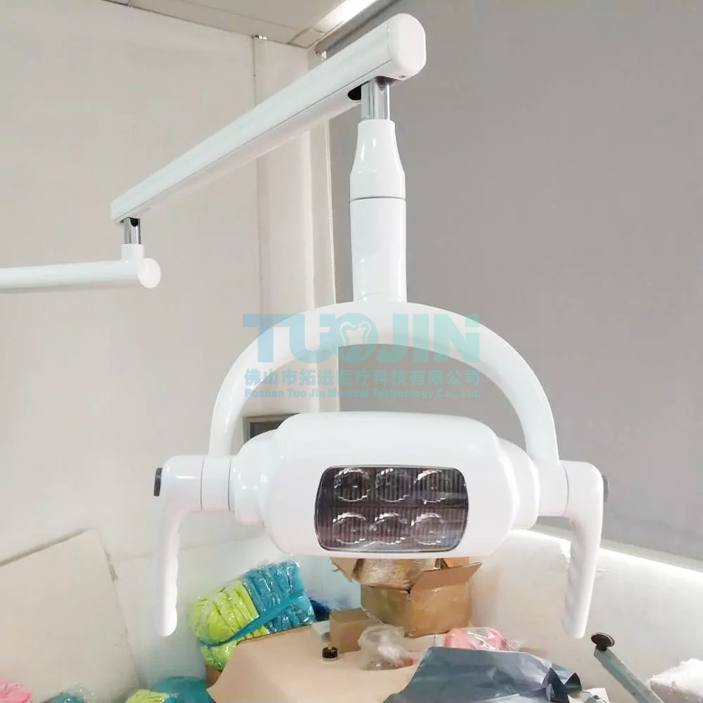 مصباح جراحي للأسنان بـ 6 مصابي - مراجعة Teeth Whitening Clinic وسعره